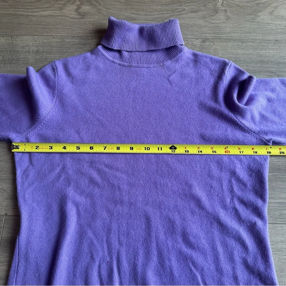 EUC Charter Club Purple Cashmere Turtleneck Sweater - size medium
